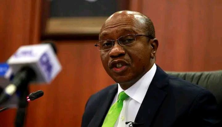 More trouble for embattled Ex - CBN Governor, Emefiele as Court threatens him with arrest warrant over $53m debt Paris Club refund - Vimarsana News