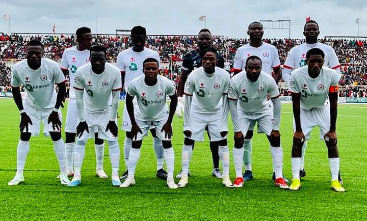 Rangers Vs Enyimba: Fans Invade Pitch, Match Abandoned After Late ...